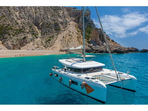 Lagoon 42 „Catalina | A/C generator watermaker“ – fotka 1