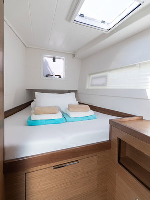 Lagoon 40 „MONARCH 2020 (air condition, generator)“ – fotka 10