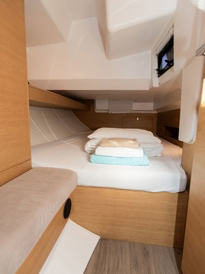 Elan E5 „LINA 2020 (new sails 2024., air condition)“ – fotka 10