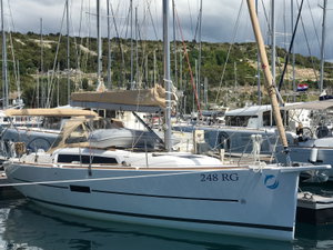 Dufour 350