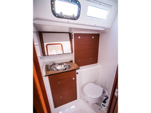 Dufour 350