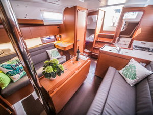 Dufour 350