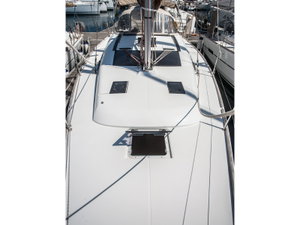Dufour 350