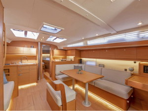 Dufour 430 GL „Akira“ – fotka 3