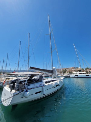 Dufour 520 GL „Sirius“ – fotka 12
