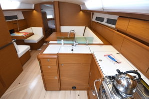 Sun Odyssey 419 „Euros“ – fotka 6