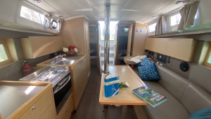 Oceanis 35.1 „Nodus“ – fotka 12