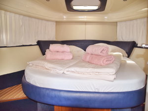 Fairline Phantom 40 „Julia“ – fotka 23