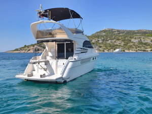 Fairline Phantom 40 „Julia“ – fotka 5