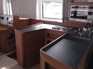 Lagoon 42 „Lux“ – fotka 3