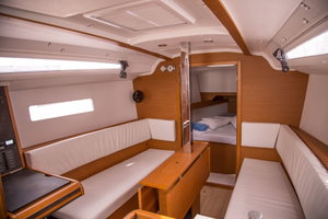Sun Odyssey 349