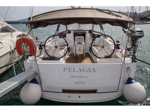 Sun Odyssey 419 „Pelagia“ – fotka 1