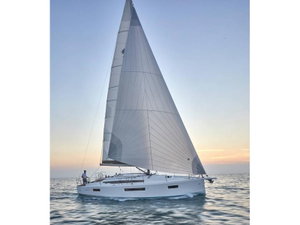 Sun Odyssey 410 „Stilvi“ – fotka 1