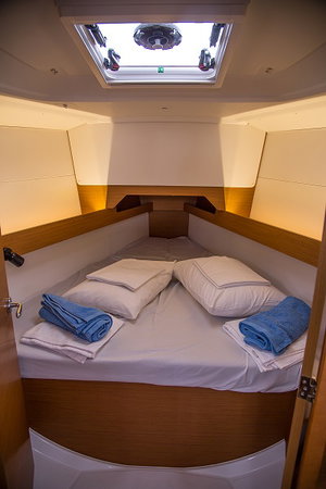 Sun Odyssey 349 „Dynamene“ – fotka 11