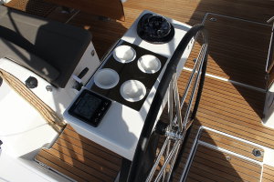 Dufour 530 „Why Not 18“ – fotka 18