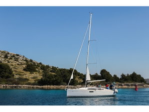 Sun Odyssey 349