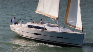 Dufour 382 „Regor“ – fotka 14
