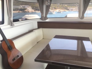 Lagoon 46 „Margeo XVII (A/C - Generator - Water Maker - dishwasher)“ – fotka 5