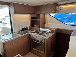 Lagoon 50 „Margeo XVI (A/C - Generator - Water Maker - dishwasher)“ – fotka 2