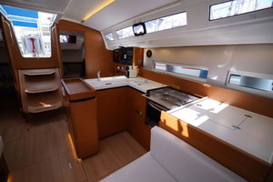 Sun Odyssey 410 „Free Me“ – fotka 6
