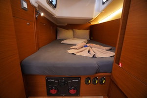 Sun Odyssey 410 „Free Me“ – fotka 8