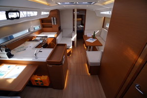 Sun Odyssey 410 „Free Me“ – fotka 4