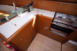 Sun Odyssey 389 „Gin Fizz“ – fotka 5