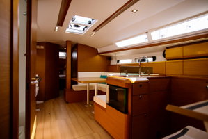 Sun Odyssey 449 „Alpha“ – fotka 4
