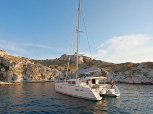 Lagoon 400 S2 „Christina I“ – fotka 1
