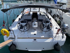 Bavaria C42 „Kalispera“ – fotka 1