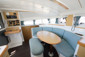 Lagoon 380 S2