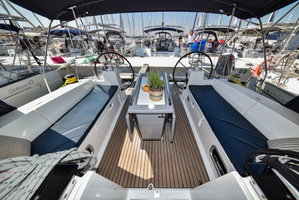 Oceanis 41.1 „4Play“ – fotka 3