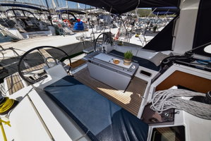 Oceanis 41.1 „4Play“ – fotka 14