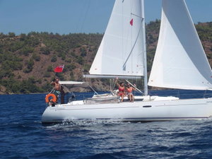 Oceanis 37 „Glen Rosa“ – fotka 1