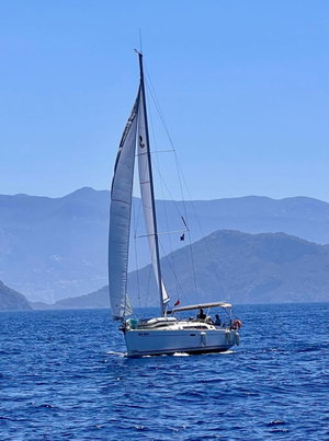 Oceanis 37 „Glen Rosa“ – fotka 15