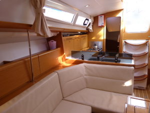 Sun Odyssey 36i „Scooby-Doo“ – fotka 8