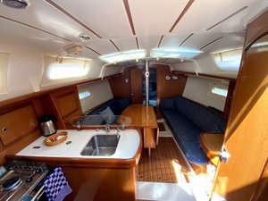 Oceanis 323 „Zippy“ – fotka 8