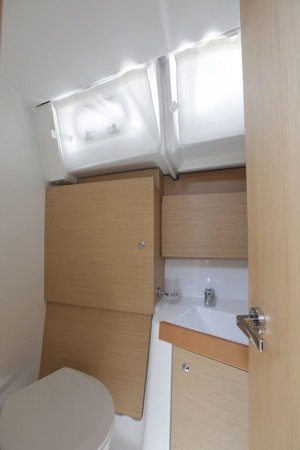 Oceanis 38.1 „Missy“ – fotka 16