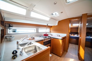 Sun Odyssey 490