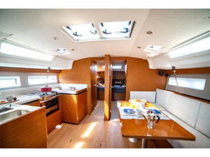 Sun Odyssey 490