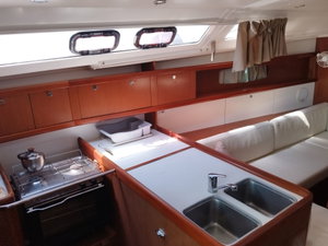 Oceanis 37 „MINA "Sails 2025"“ – fotka 8