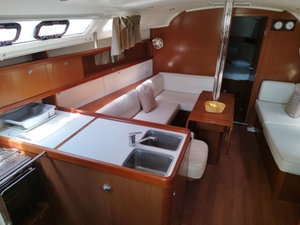 Oceanis 37 „MINA "Sails 2025"“ – fotka 5