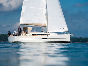 Dufour 360 GL „Joy Planet“ – fotka 1