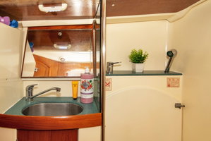 Sun Odyssey 43