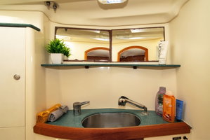 Sun Odyssey 43