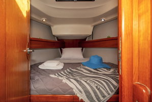 Sun Odyssey 43