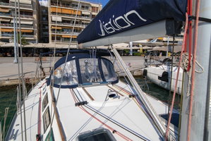 Sun Odyssey 43