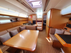 Sun Odyssey 409 „T-Punch“ – fotka 12