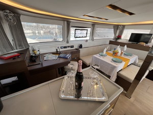 Lagoon 46 „KALISI MOU (air condition, generator, water maker) _Skippered Only_“ – fotka 2