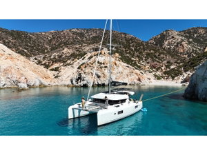 Lagoon 42 „AKTIS (air condition, generator, watermaker)“ – fotka 1